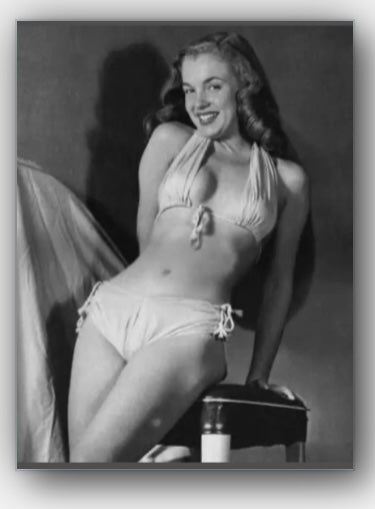 Norma Jean Pin-Up
